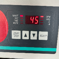 New Brunswick Innova 2100 Platform Shaker image 2